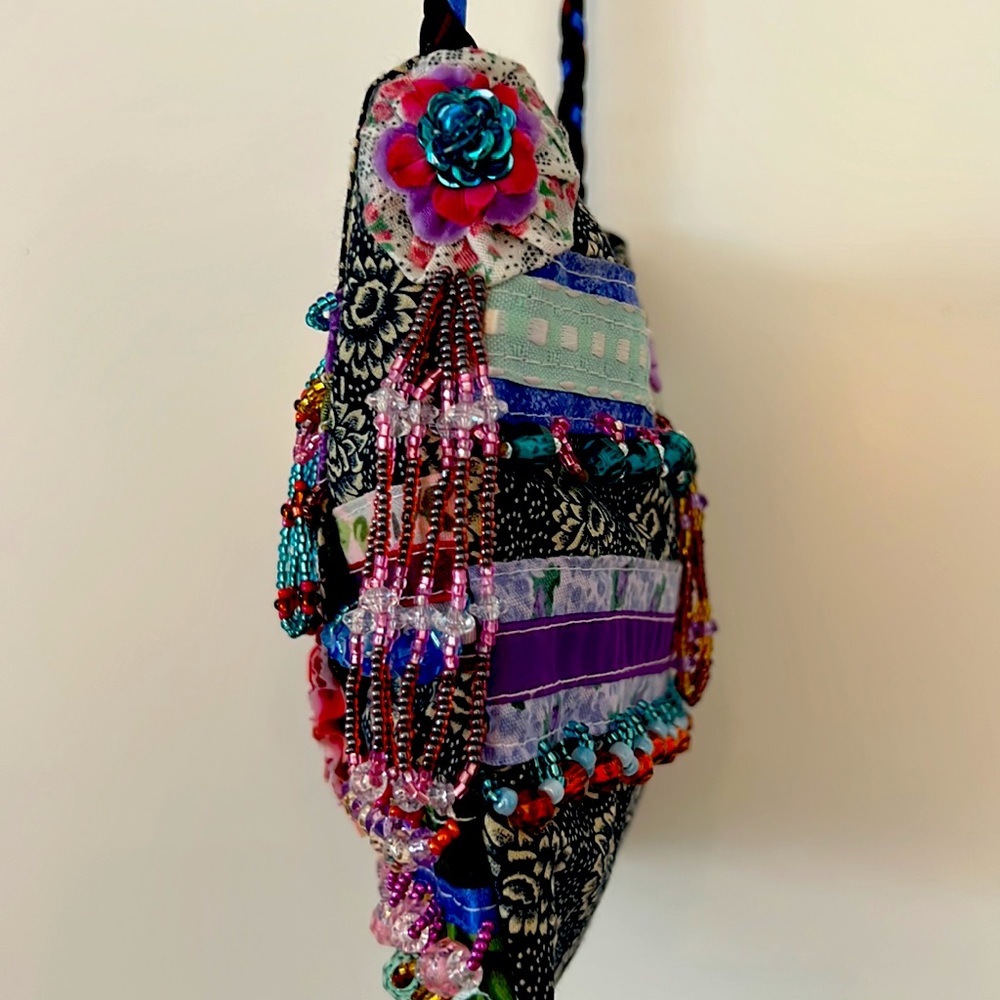 NWT vintage Square-shaped with tassels Handmade Hand-beaded in Aspen CO ROSETTES - Picture 7 of 15